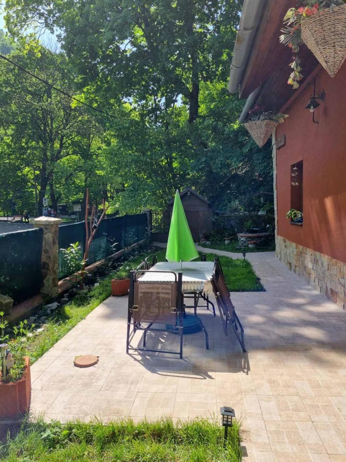 Tuendererdo Villa Мисколк Екстериор снимка
